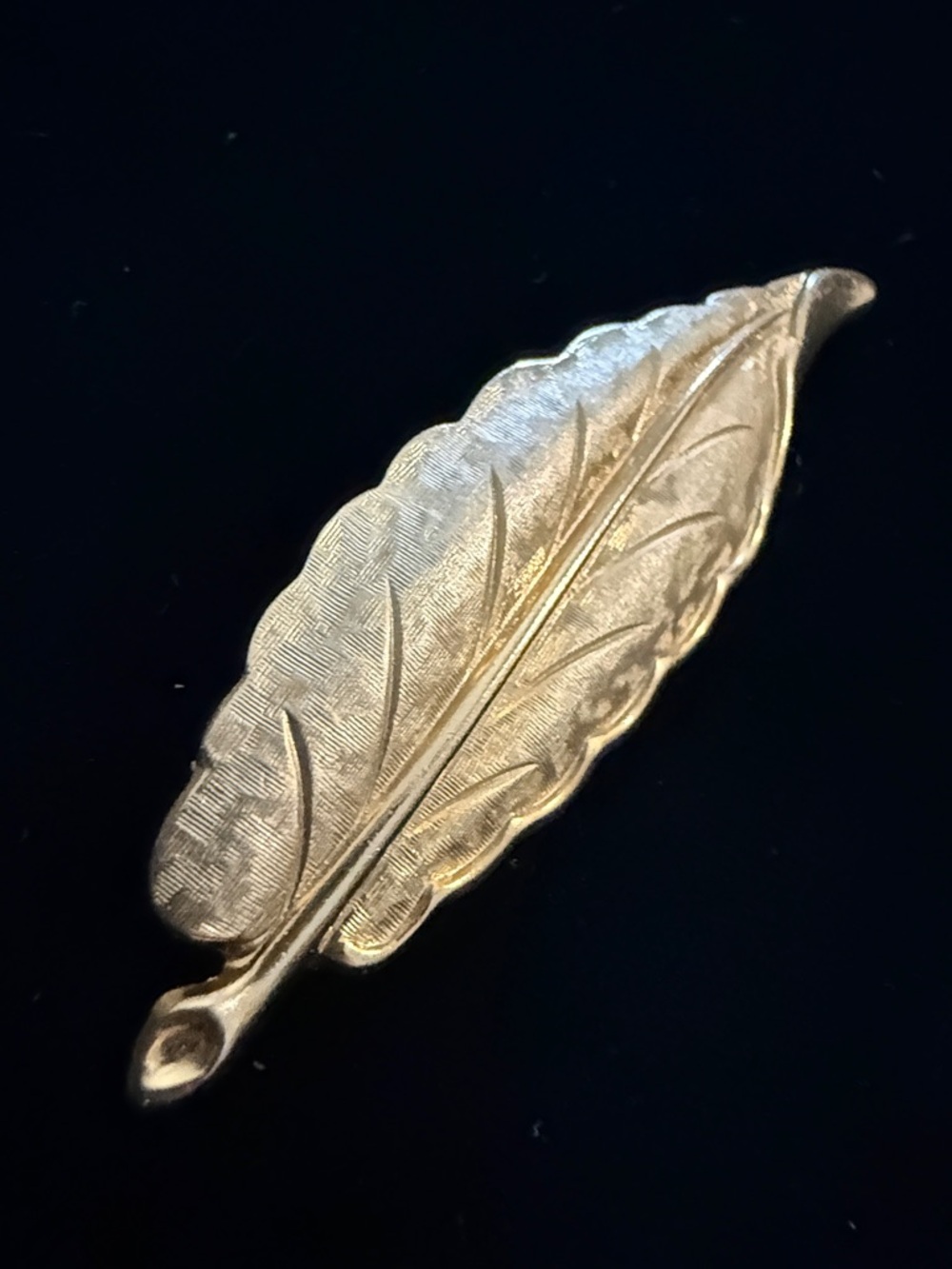 Gold Leaf Brooch Pin